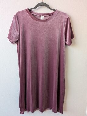 Acting Pro Velvet Tunic Dress in Dusty Mauve